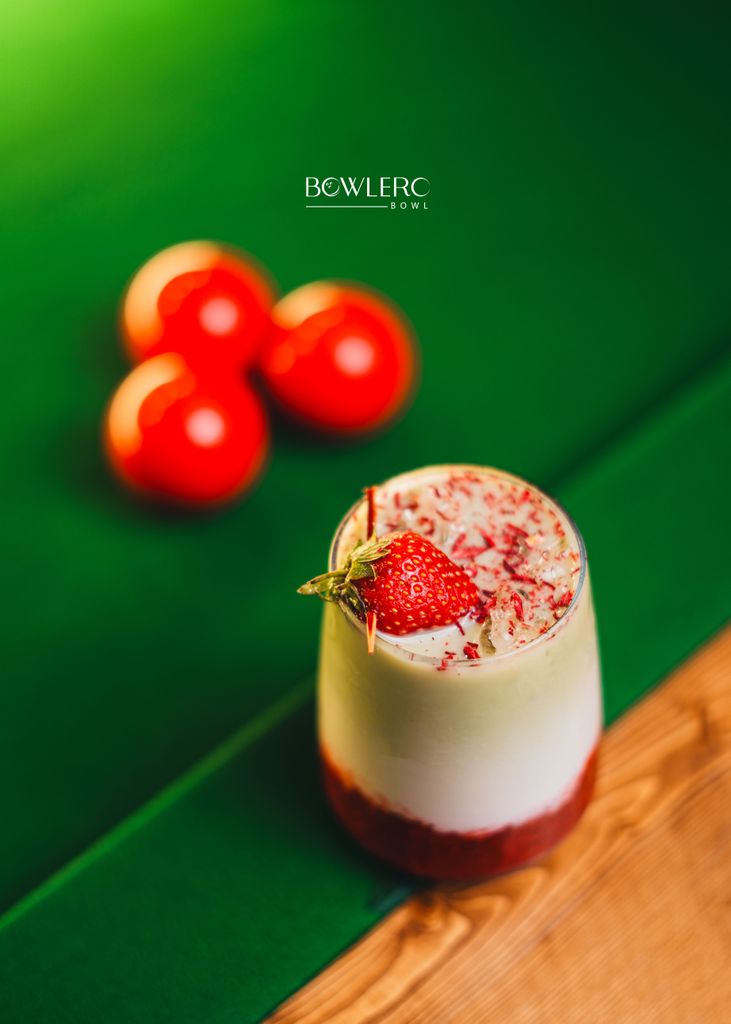 آیس استرابری ماچا